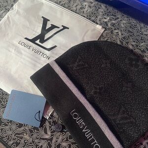 Louis Vuitton Black and Purple Knit Beanie